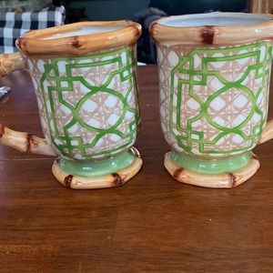 Cracker Barrel set of mugs